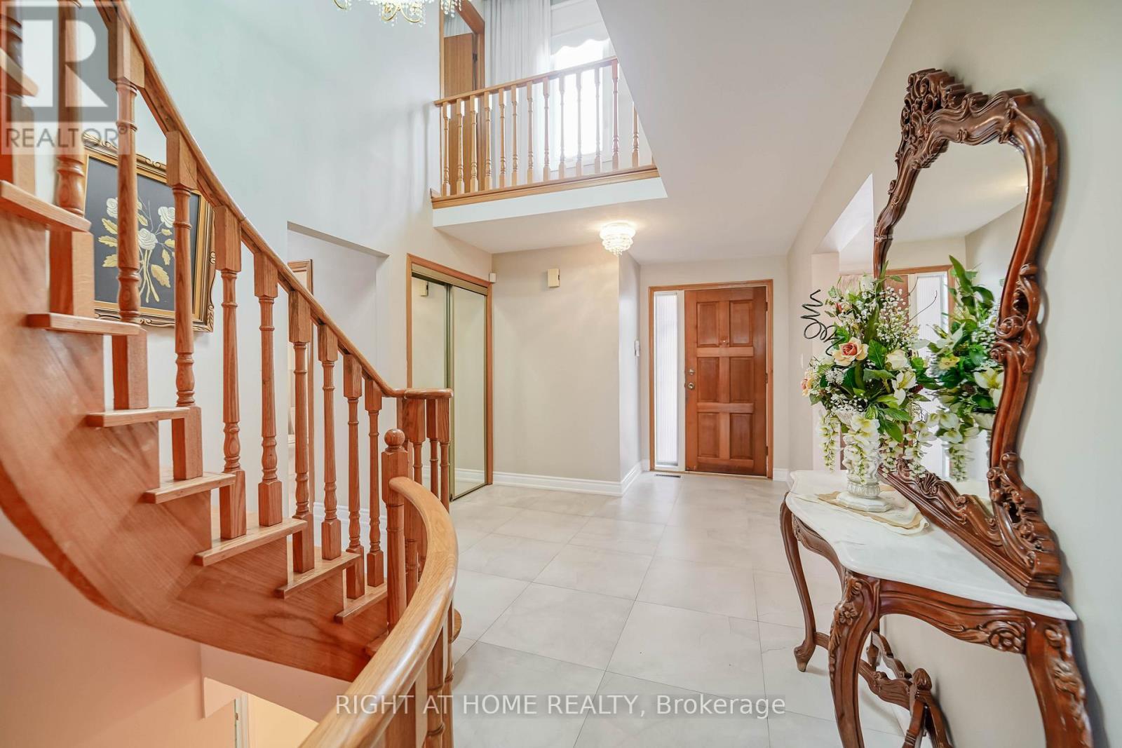 2 Lapworth Crescent, Toronto, ON - Indoor Photo Showing Other Room