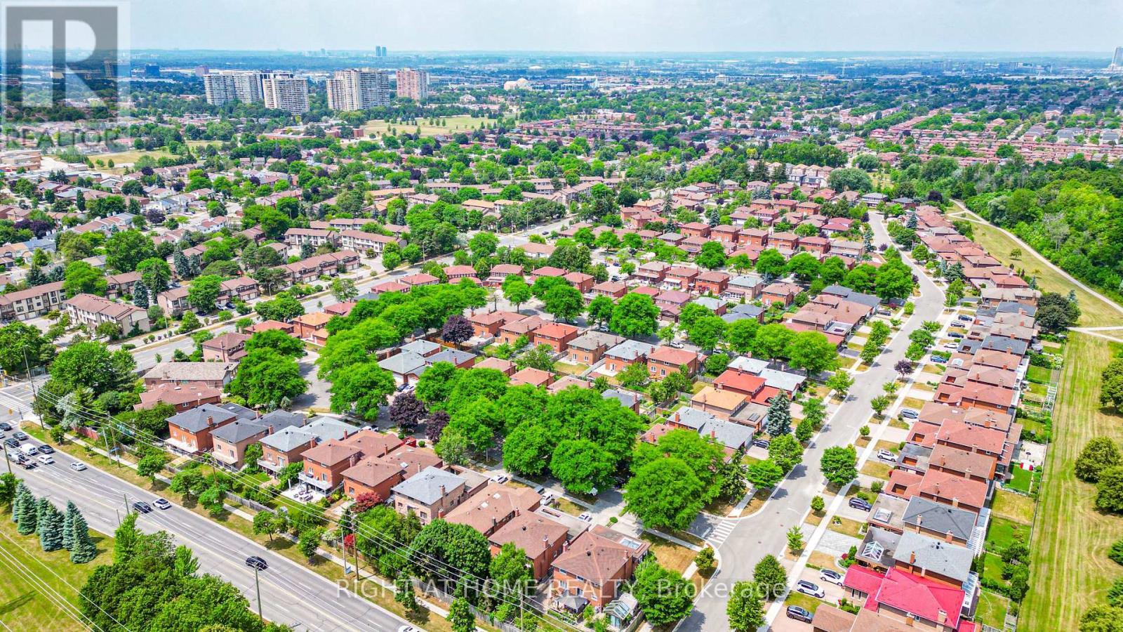 2 Lapworth Crescent, Toronto, ON - Outdoor With View