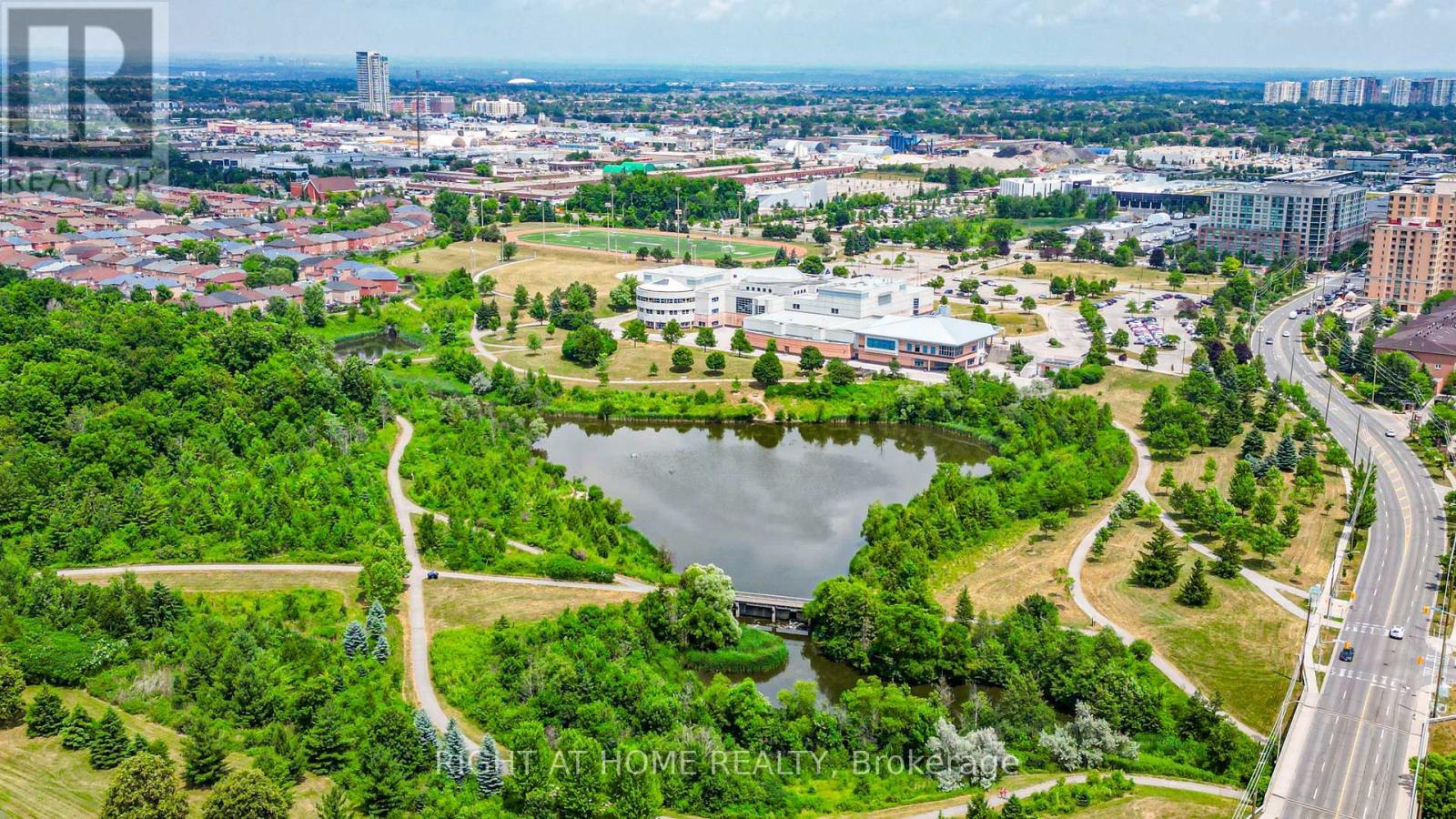 2 Lapworth Crescent, Toronto, ON - Outdoor With View