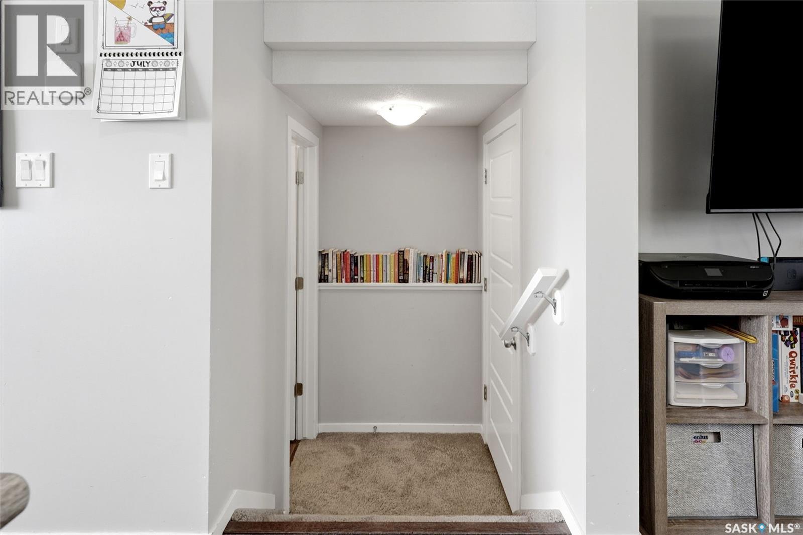 5740 Glide Crescent, Regina, SK - Indoor Photo Showing Other Room