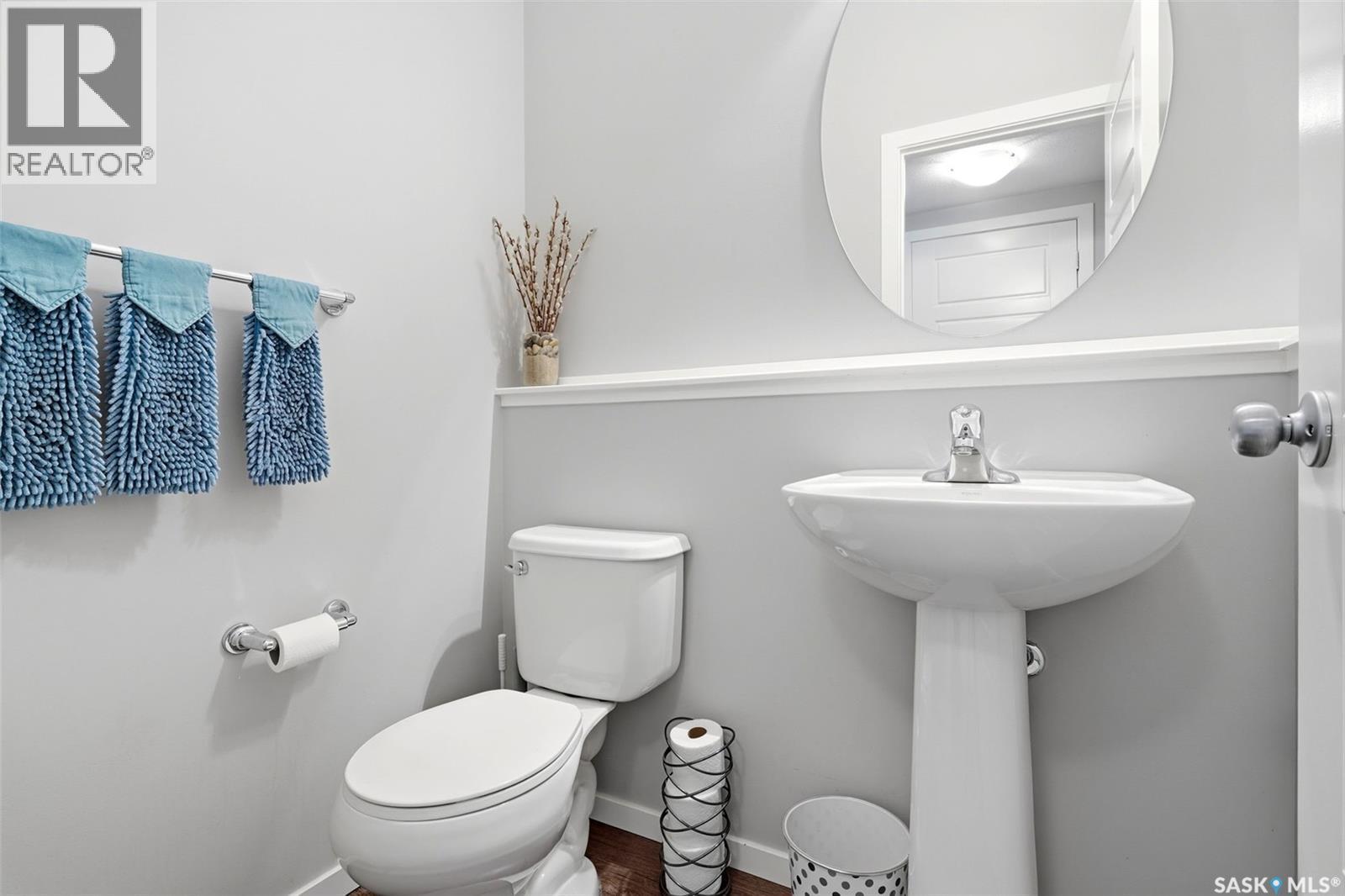 5740 Glide Crescent, Regina, SK - Indoor Photo Showing Bathroom