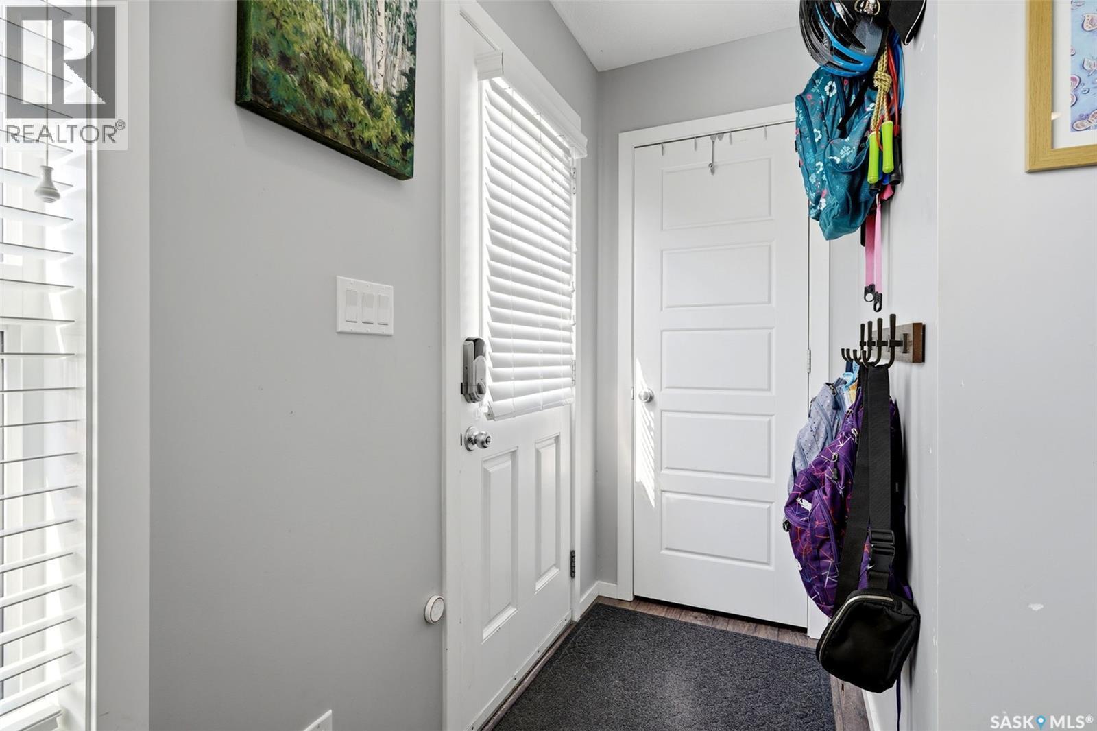 5740 Glide Crescent, Regina, SK - Indoor Photo Showing Other Room