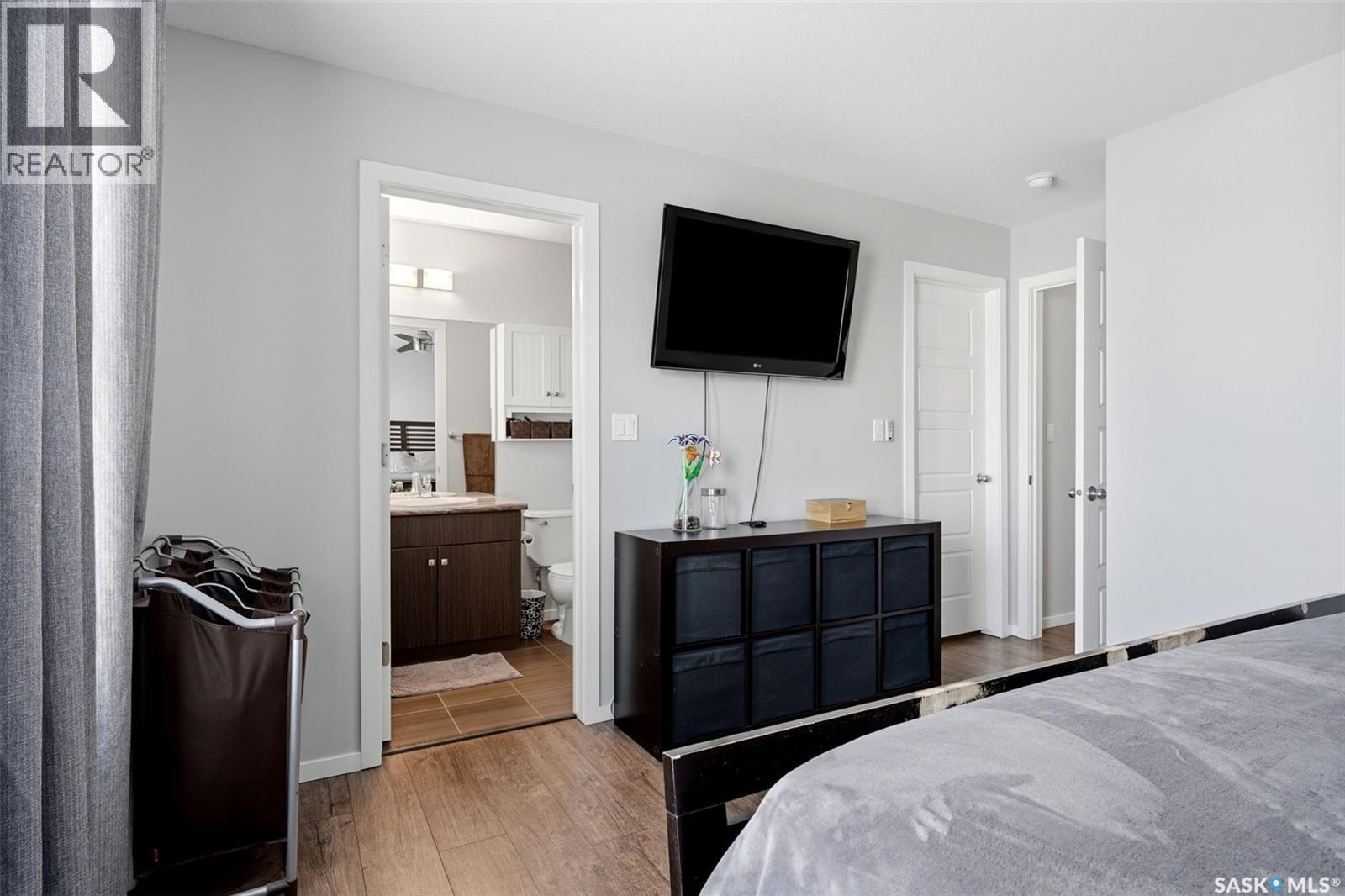 5740 Glide Crescent, Regina, SK - Indoor Photo Showing Bedroom