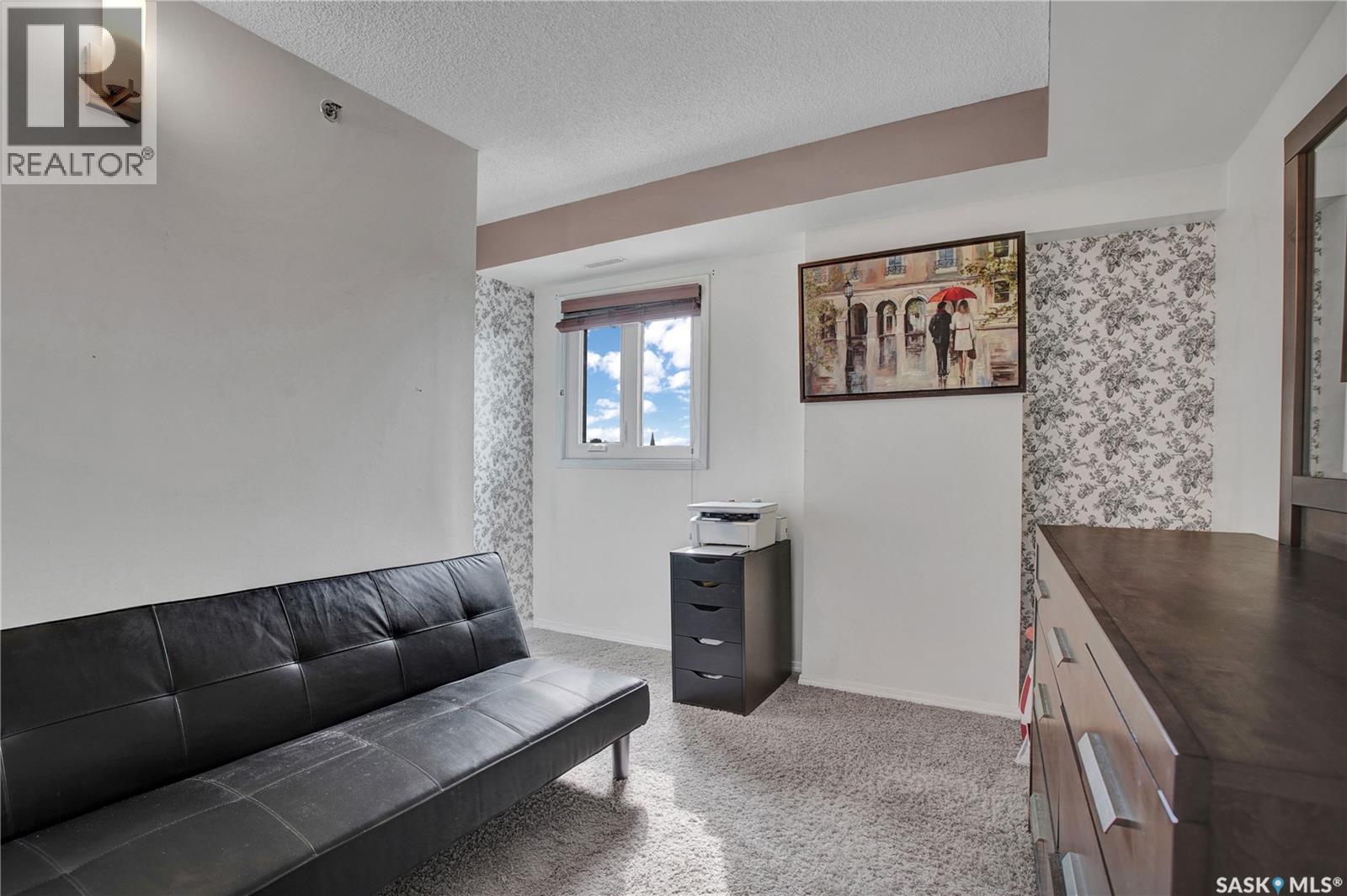 604 611 University Drive, Saskatoon, SK - Indoor