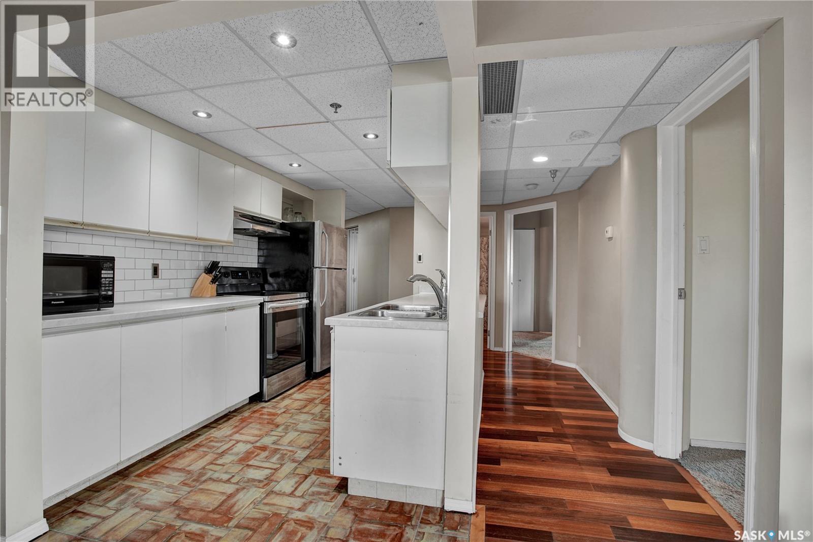 604 611 University Drive, Saskatoon, SK - Indoor Photo Showing Kitchen