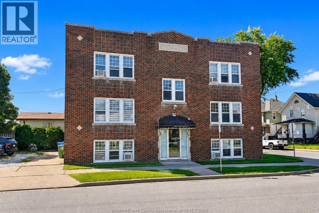 1009 Niagara Unit# 6, Windsor, ON - Outdoor With Facade