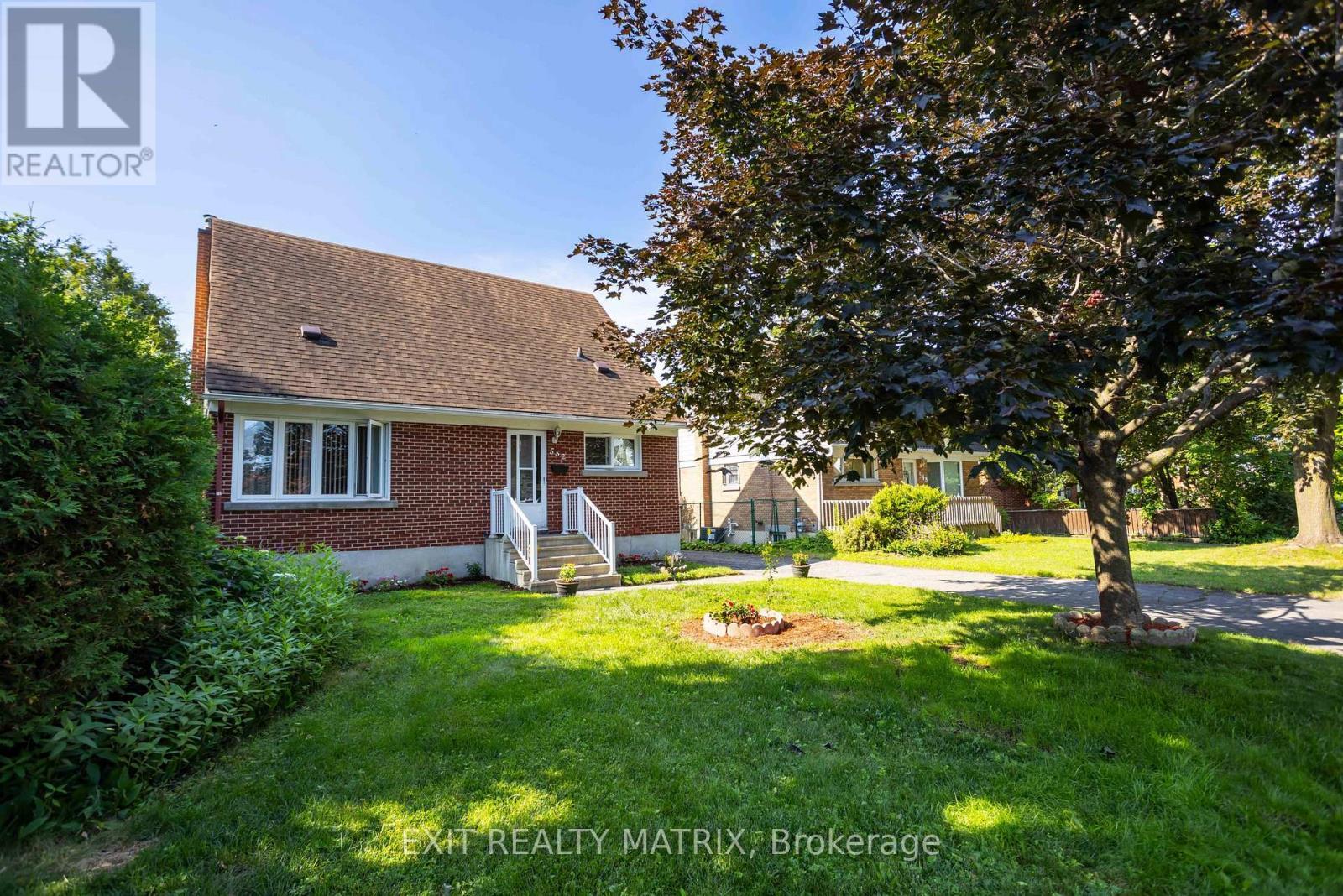 552 Dunbrack Street, Ottawa, ON - Outdoor