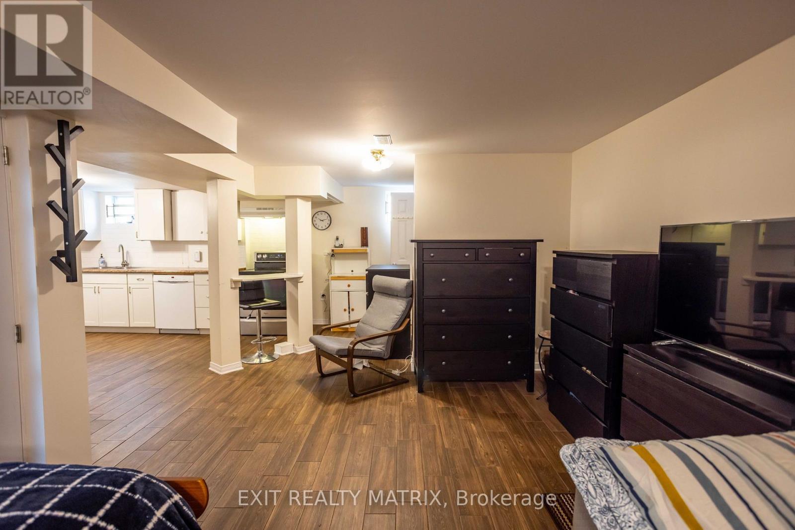 552 Dunbrack Street, Ottawa, ON - Indoor