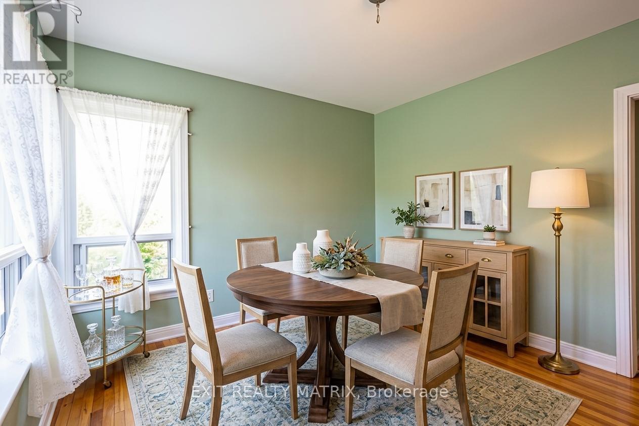 Digitally Staged - 552 Dunbrack Street, Ottawa, ON - Indoor Photo Showing Dining Room