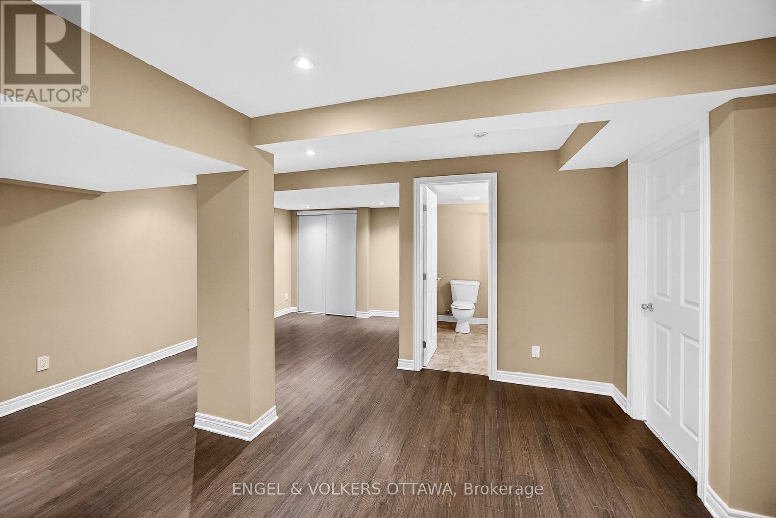 180 Lanark Avenue, Ottawa, ON - Indoor Photo Showing Other Room