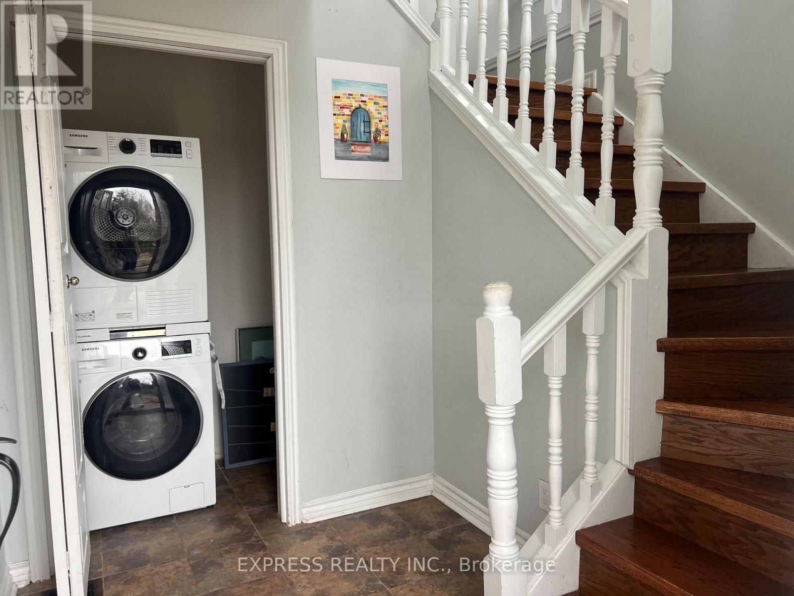2184 Maple Grove Road, Clarington, ON - Indoor Photo Showing Laundry Room