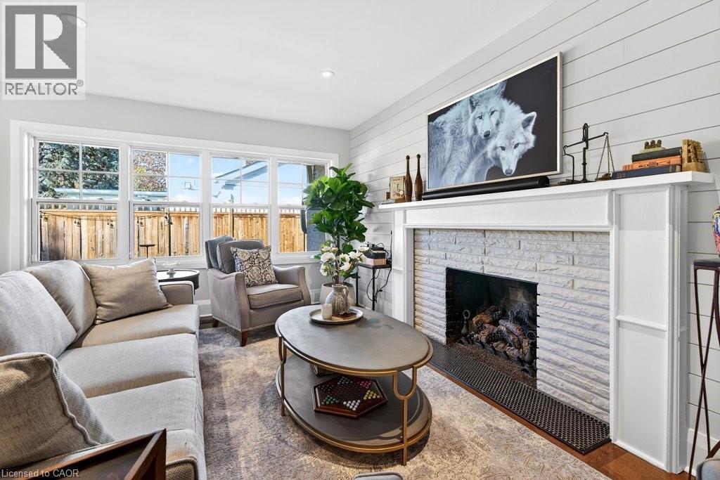 2079 Gary Crescent, Burlington, ON - Indoor Photo Showing Living Room With Fireplace