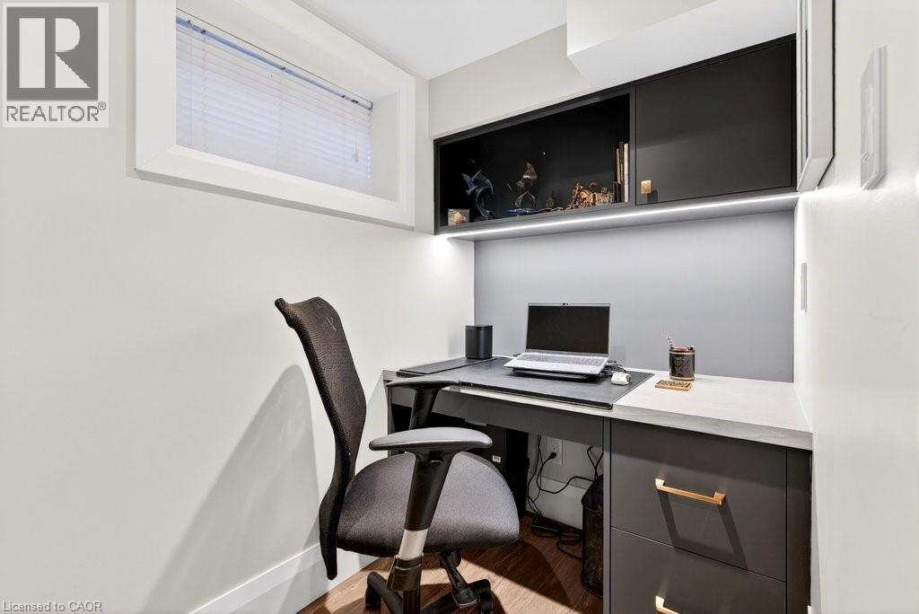2079 Gary Crescent, Burlington, ON - Indoor Photo Showing Office