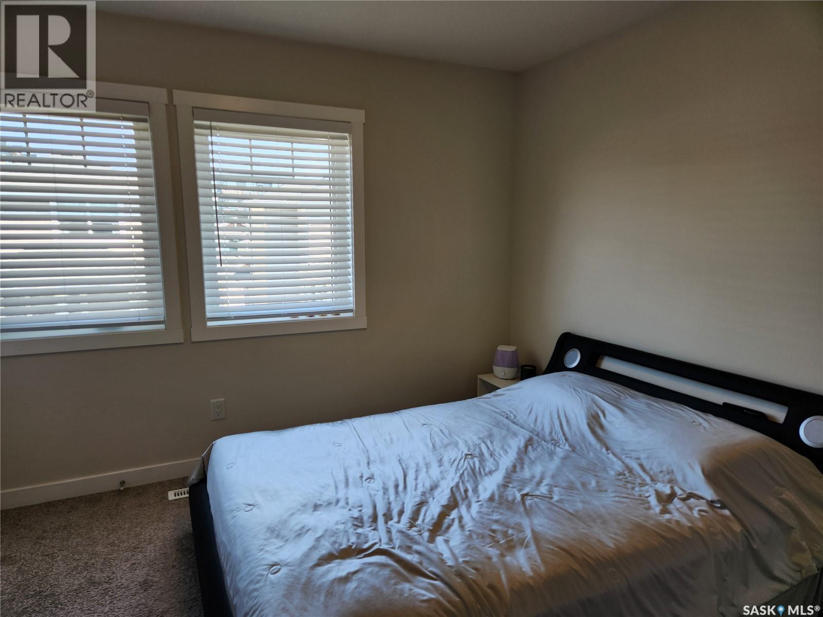 #212 315 Dickson Crescent, Saskatoon, SK - Indoor Photo Showing Bedroom