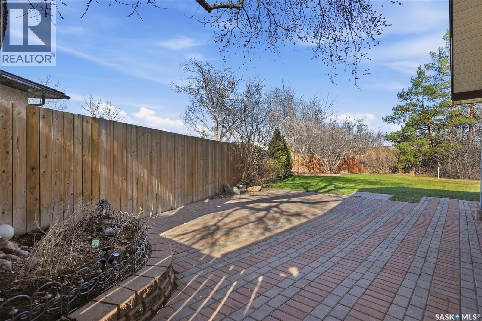 18 Mackie Crescent, Saskatoon, SK - Outdoor