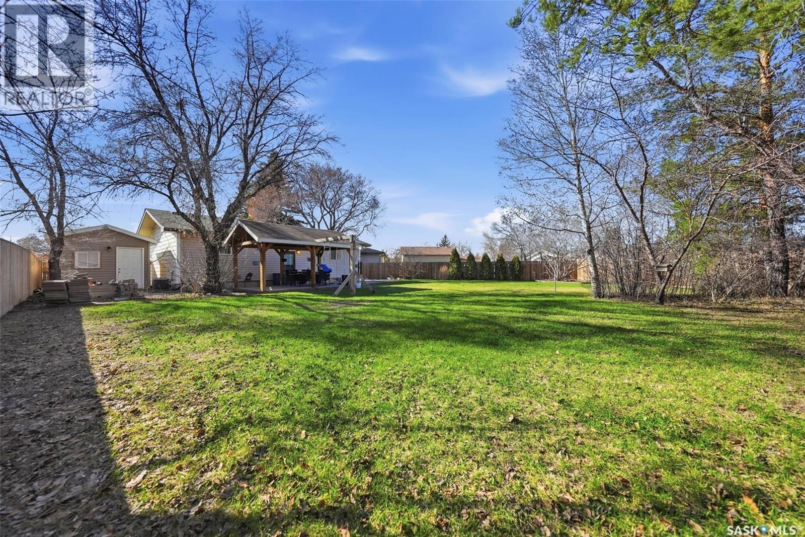 18 Mackie Crescent, Saskatoon, SK - Outdoor
