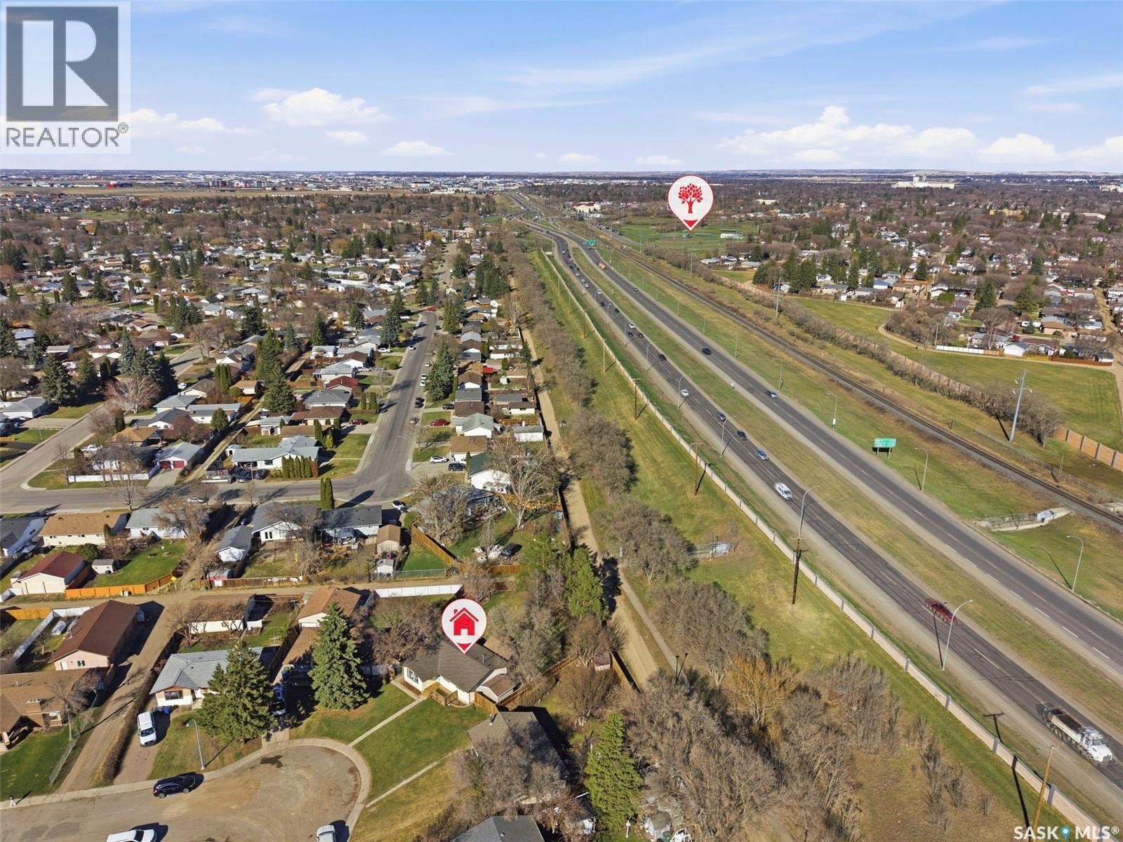 18 Mackie Crescent, Saskatoon, SK - Outdoor With View