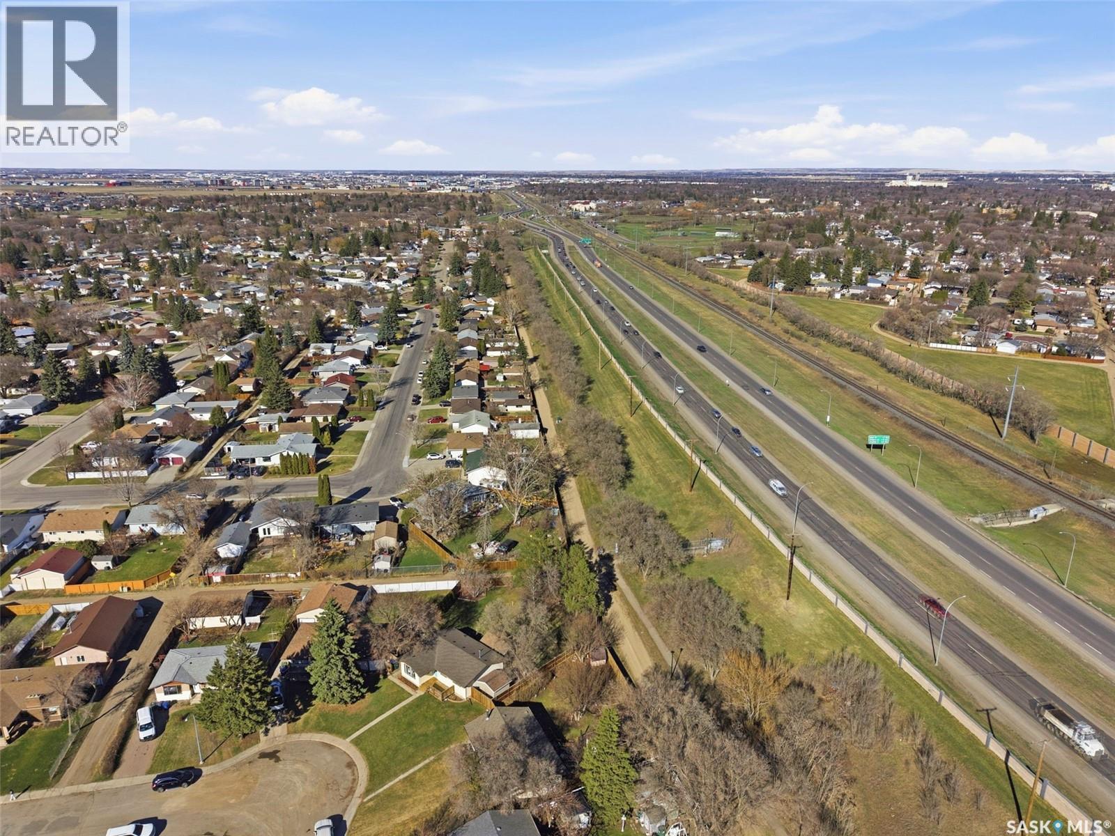 18 Mackie Crescent, Saskatoon, SK - Outdoor With View