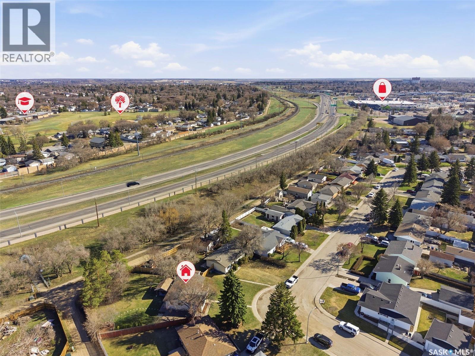 18 Mackie Crescent, Saskatoon, SK - Outdoor With View