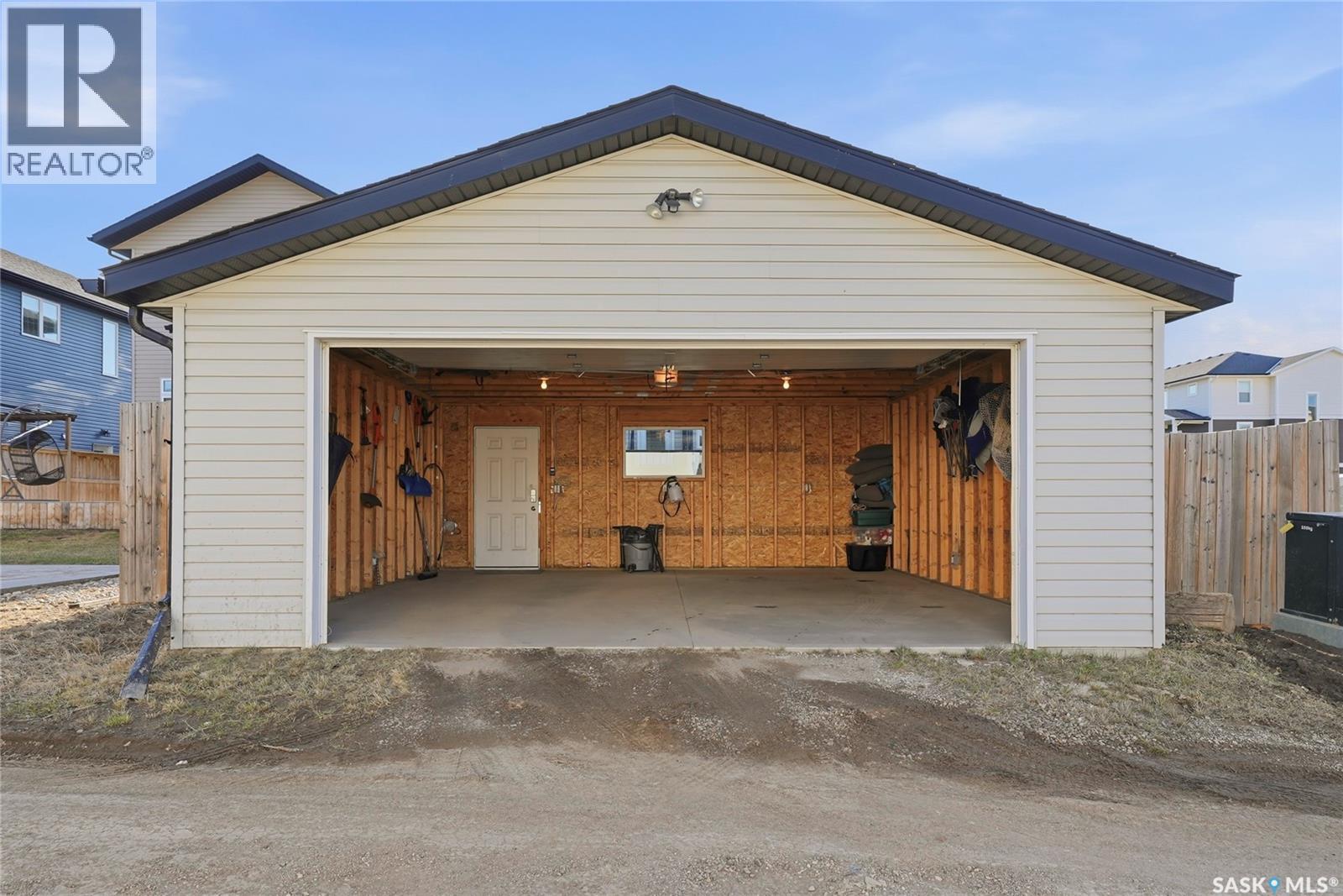 534 Maple Crescent, Warman, SK - Outdoor With Exterior