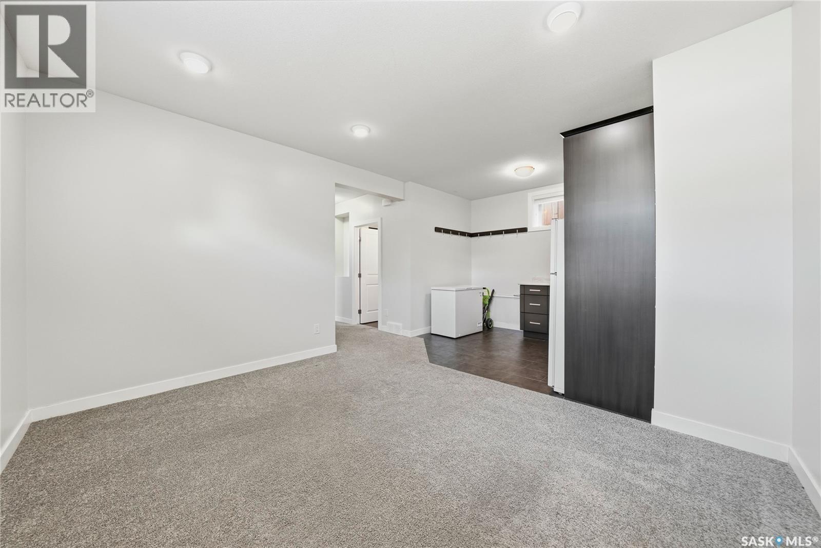 534 Maple Crescent, Warman, SK - Indoor Photo Showing Other Room