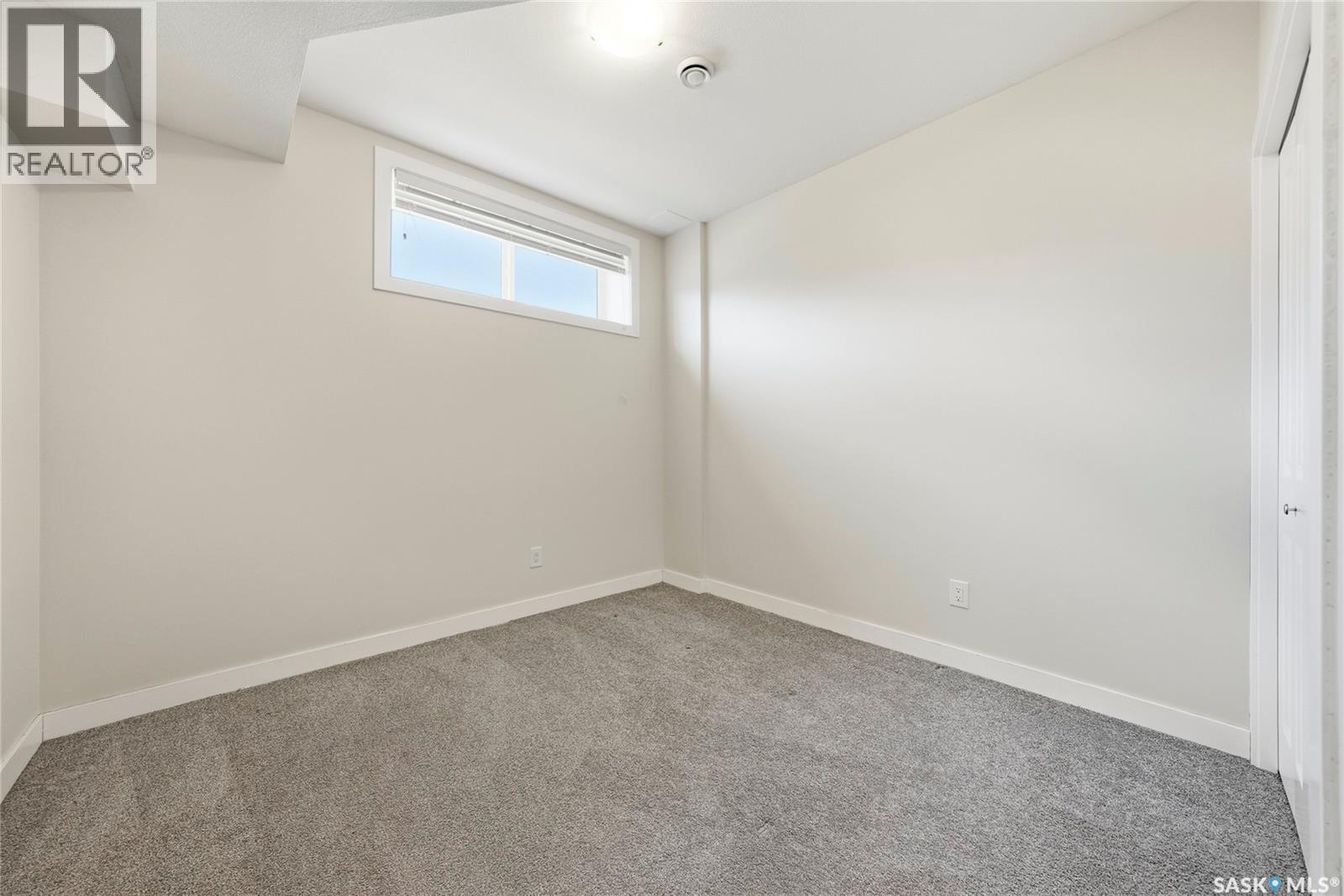 534 Maple Crescent, Warman, SK - Indoor Photo Showing Other Room