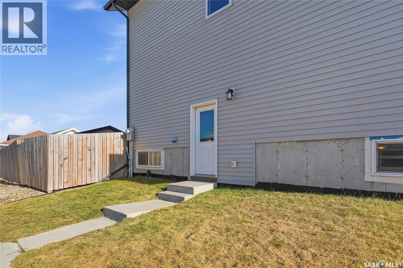 534 Maple Crescent, Warman, SK - Outdoor With Exterior