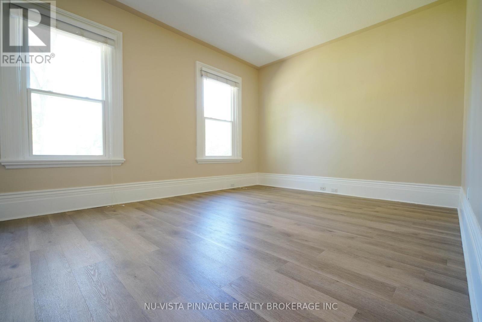 571 Dufferin Avenue, London East (East F), ON - Indoor Photo Showing Other Room