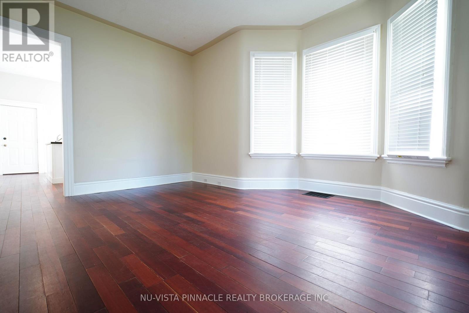 571 Dufferin Avenue, London East (East F), ON - Indoor Photo Showing Other Room