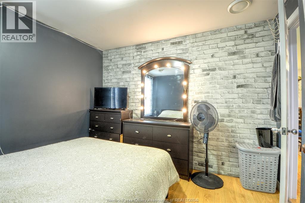 2480 Arthur Road, Windsor, ON - Indoor Photo Showing Bedroom