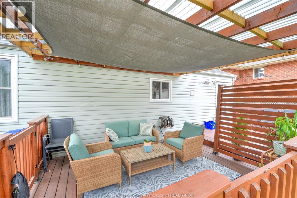 2480 Arthur Road, Windsor, ON - Outdoor With Deck Patio Veranda With Exterior