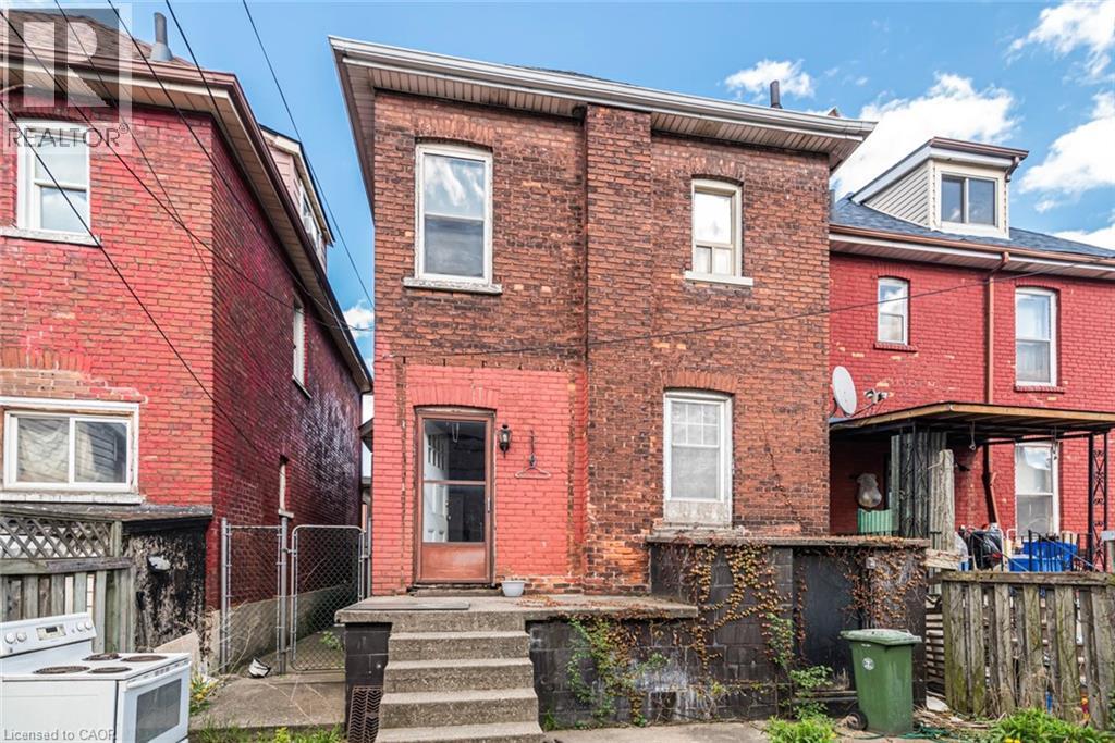 39 Arthur Avenue N, Hamilton, ON - Outdoor With Exterior