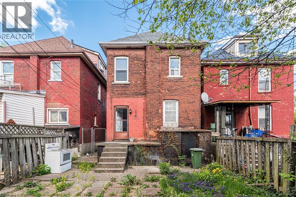 39 Arthur Avenue N, Hamilton, ON - Outdoor With Exterior