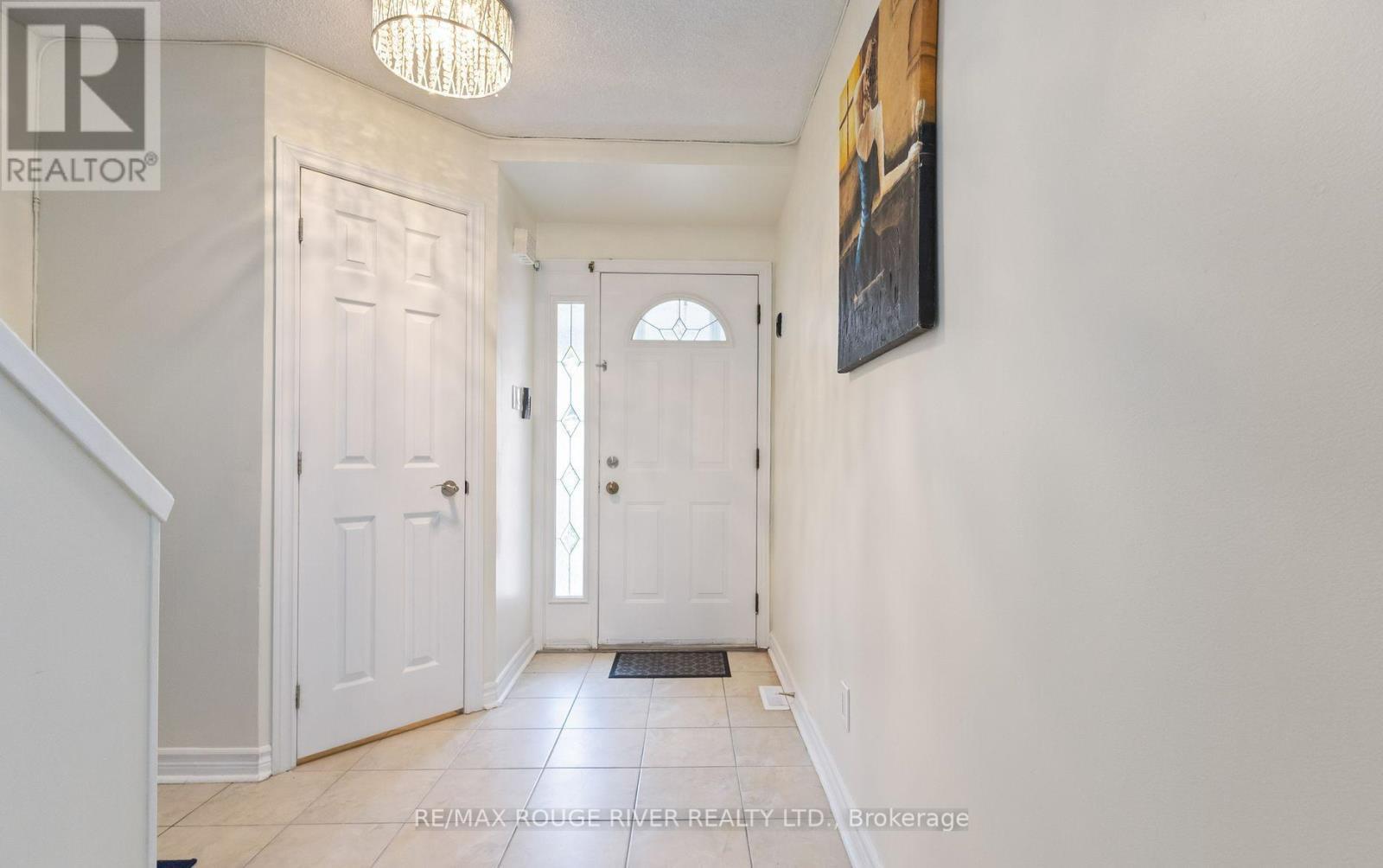 Entrance & Powder Room - 77 Lowry Square, Toronto, ON - Indoor Photo Showing Other Room