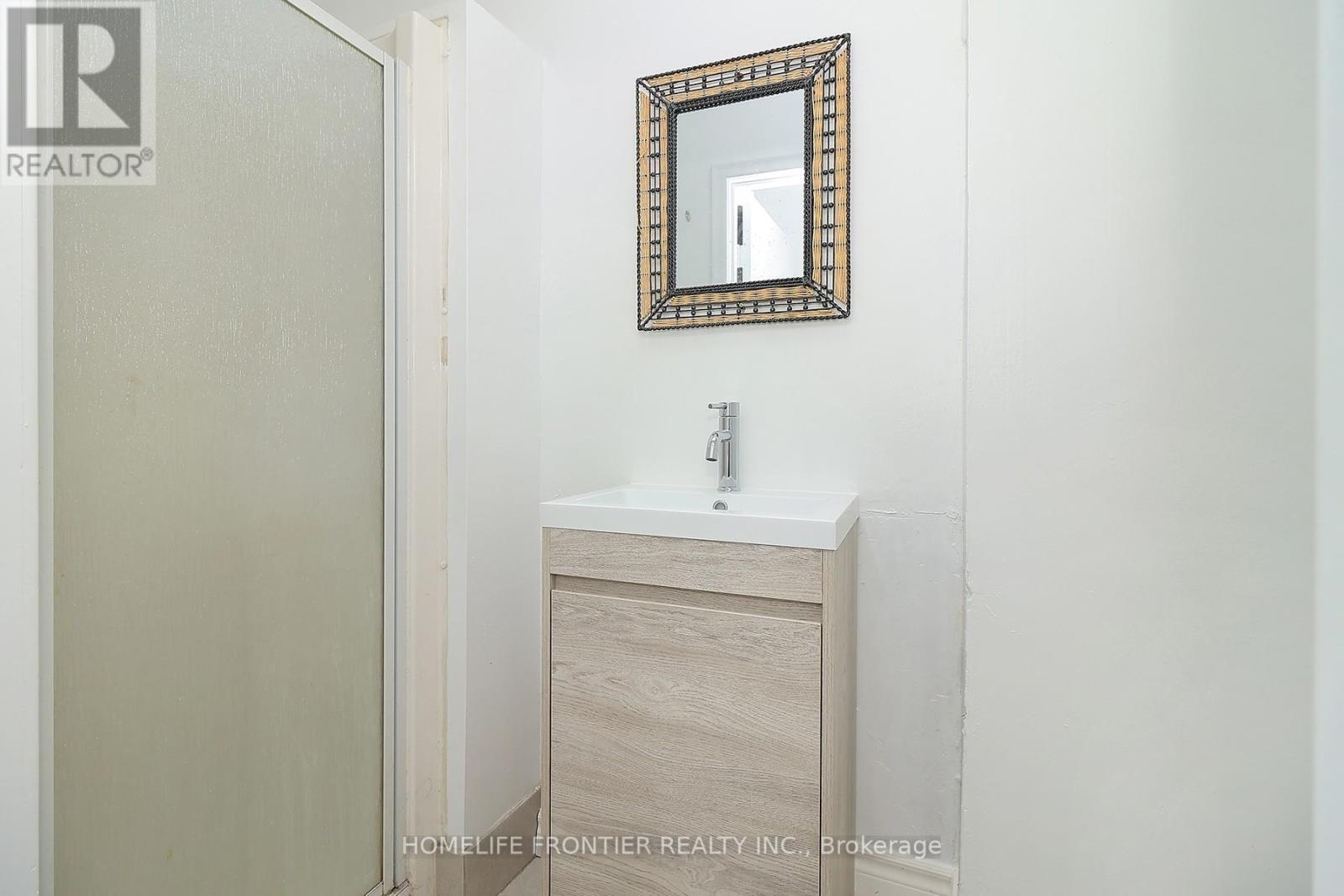 2354 Danforth Avenue, Toronto, ON