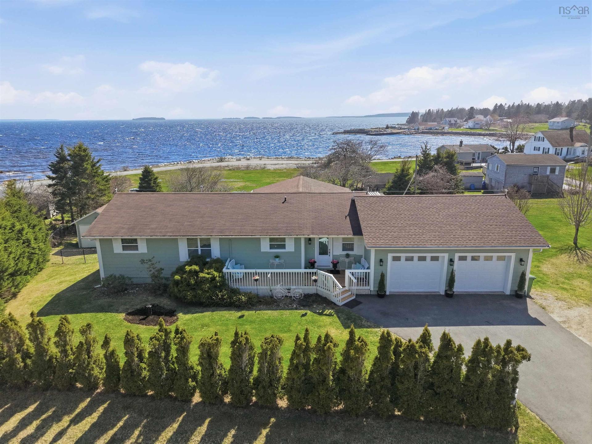 7575 Highway 329, East River Point, NS
