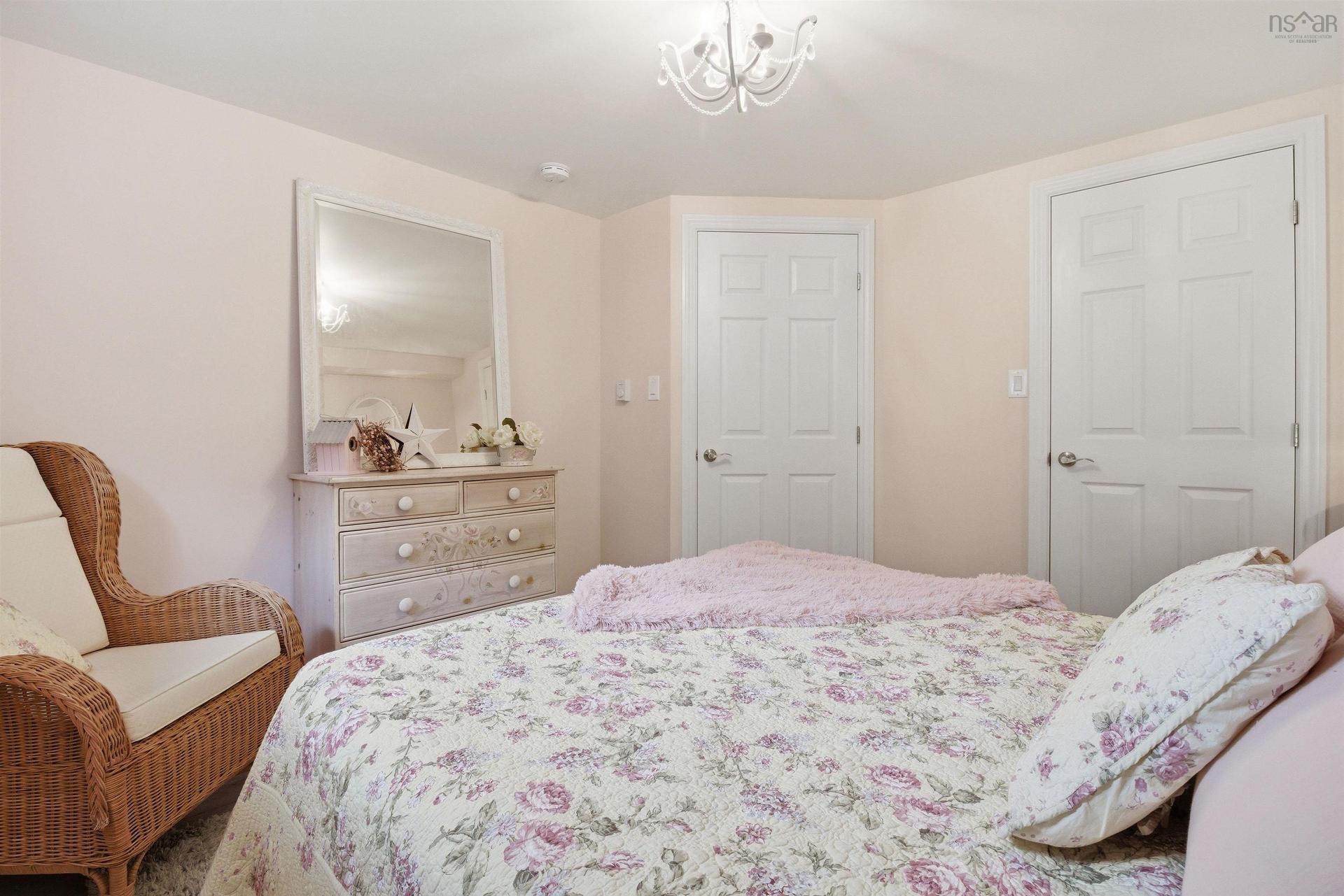 7575 Highway 329, East River Point, NS
