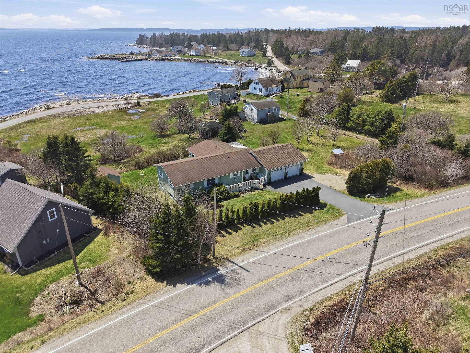 7575 Highway 329, East River Point, NS