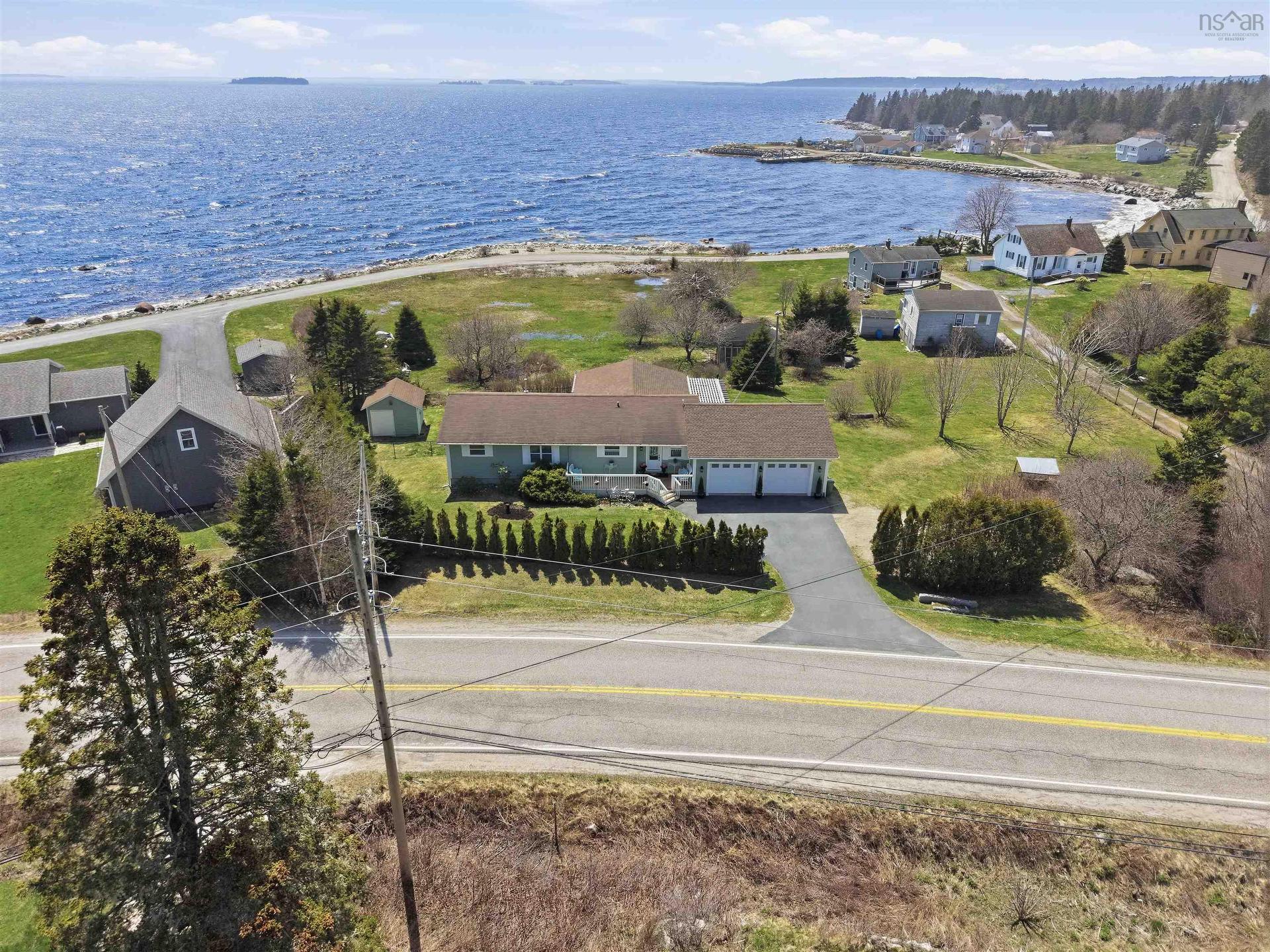 7575 Highway 329, East River Point, NS