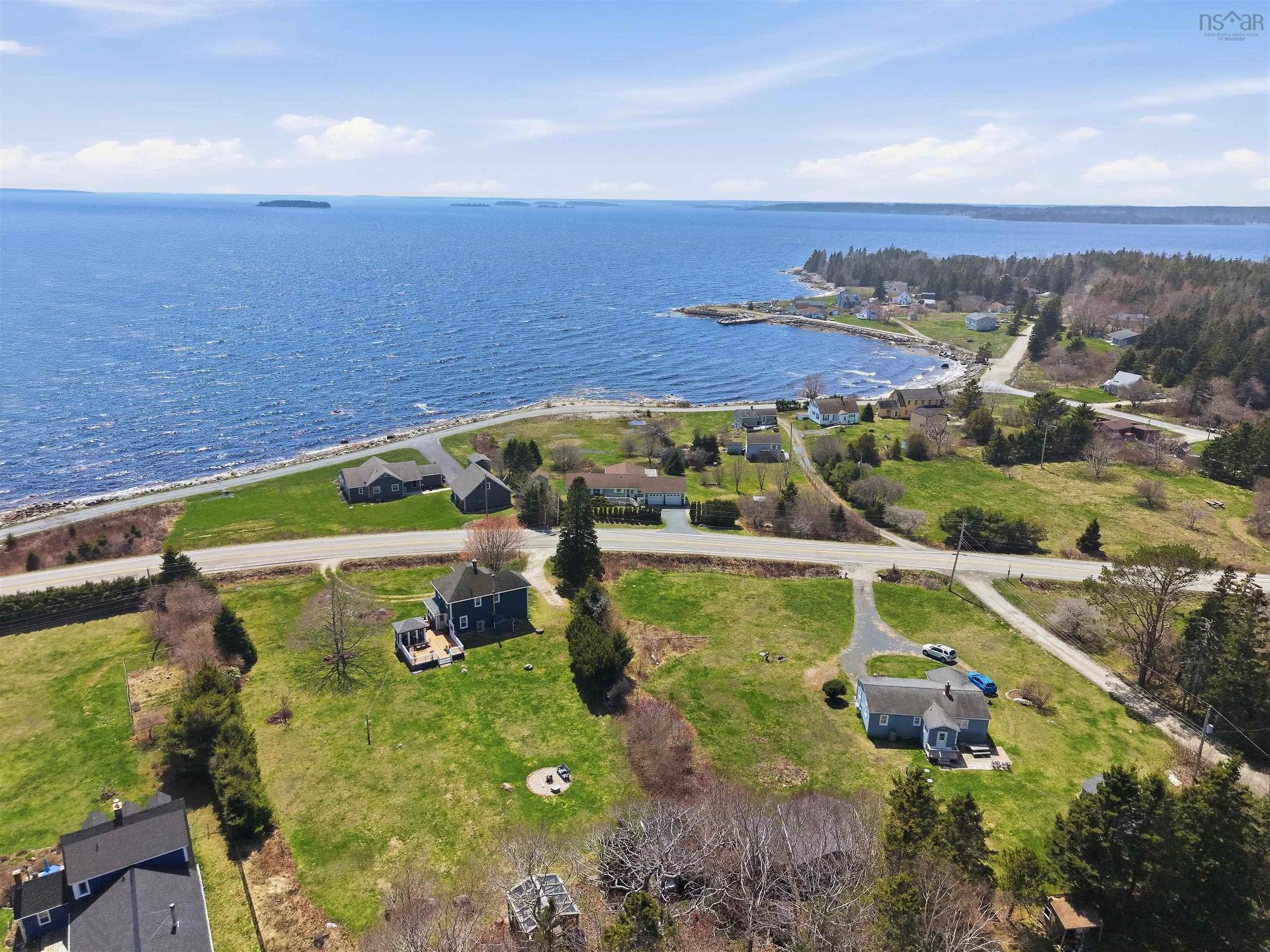 7575 Highway 329, East River Point, NS