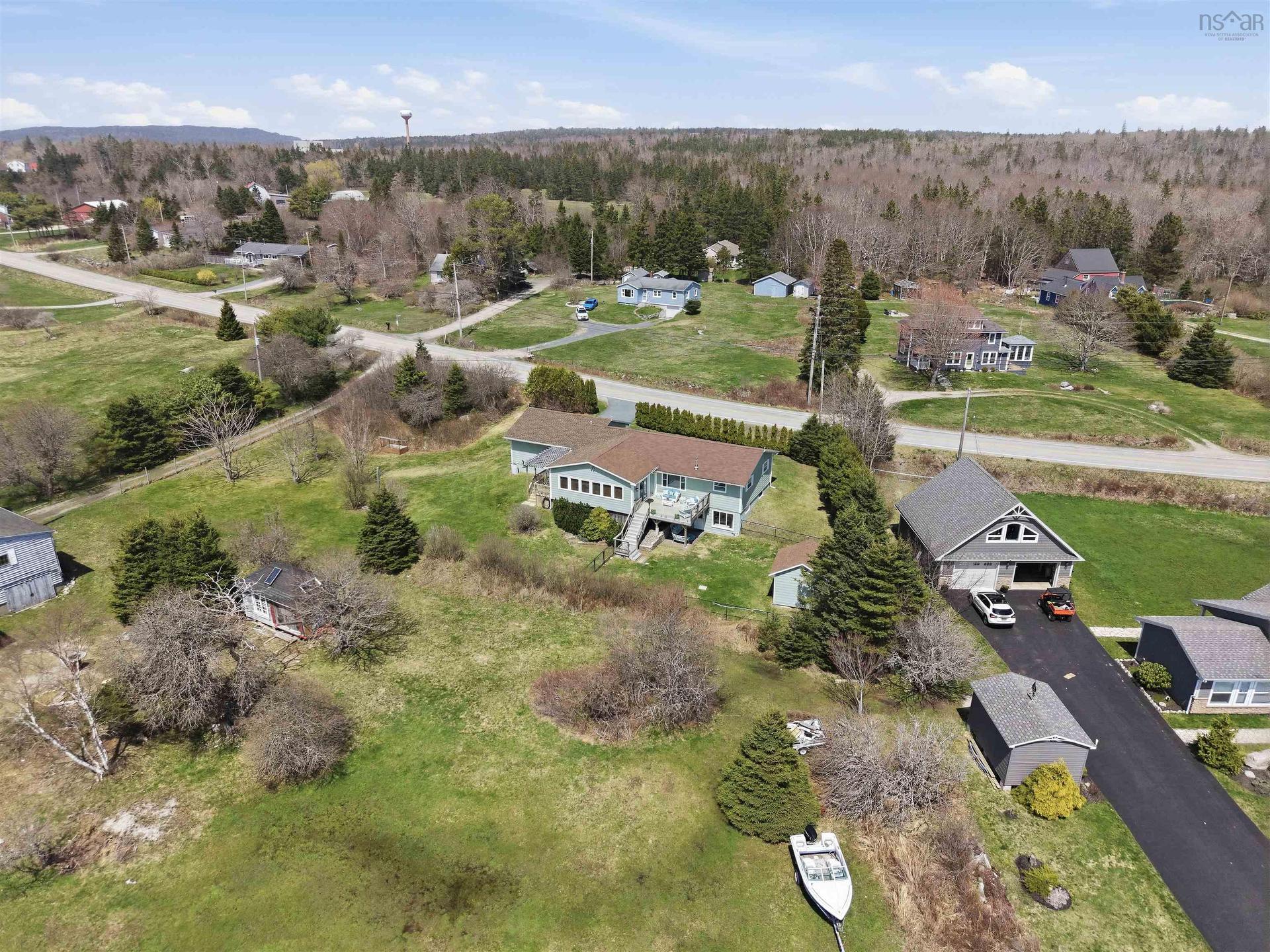 7575 Highway 329, East River Point, NS