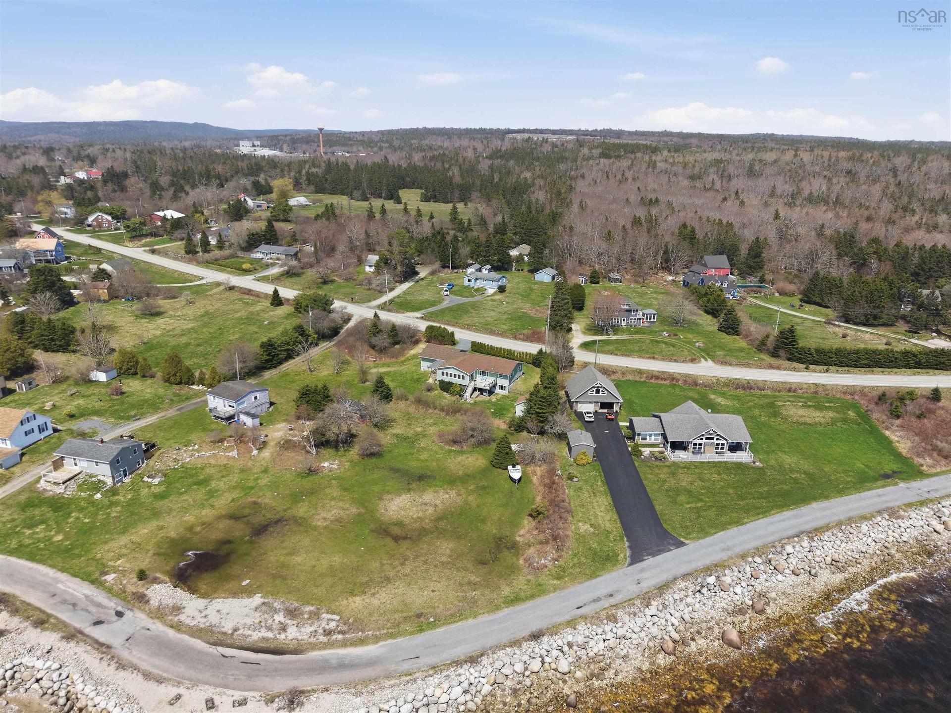 7575 Highway 329, East River Point, NS