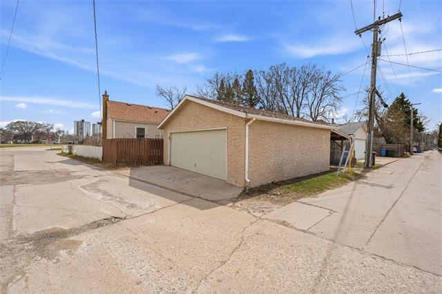 196 Winston Rd, Winnipeg, MB