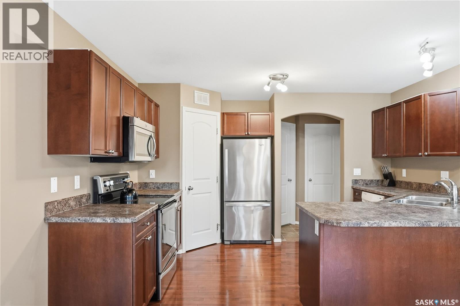 238 Stepney Crescent, Saskatoon, SK