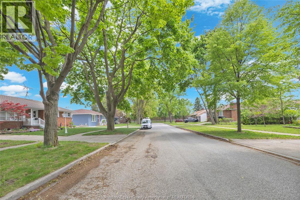 2456 Randolph, Windsor, ON - Outdoor