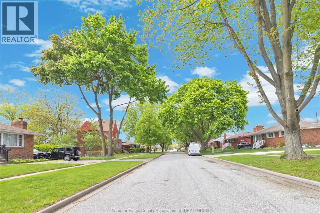 2456 Randolph, Windsor, ON - Outdoor
