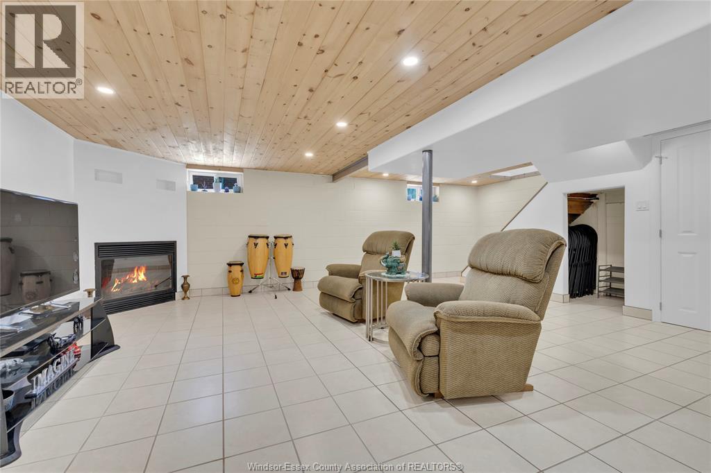 2456 Randolph, Windsor, ON - Indoor With Fireplace