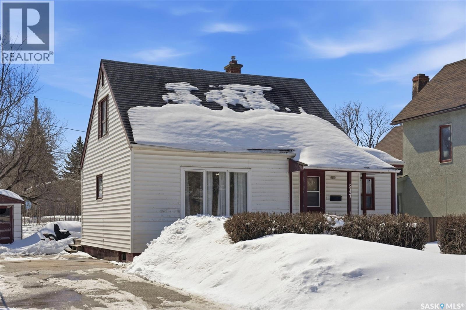 547 5Th Street E, Prince Albert, SK - Outdoor