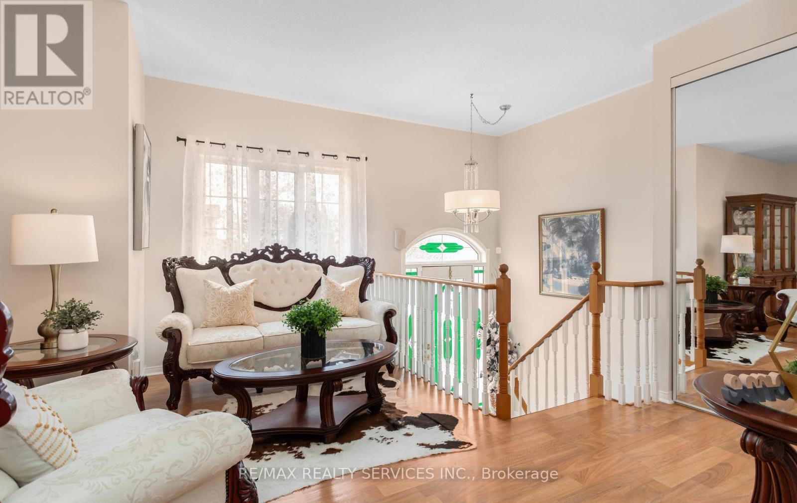 836 Avocado Crescent, Mississauga, ON - Indoor