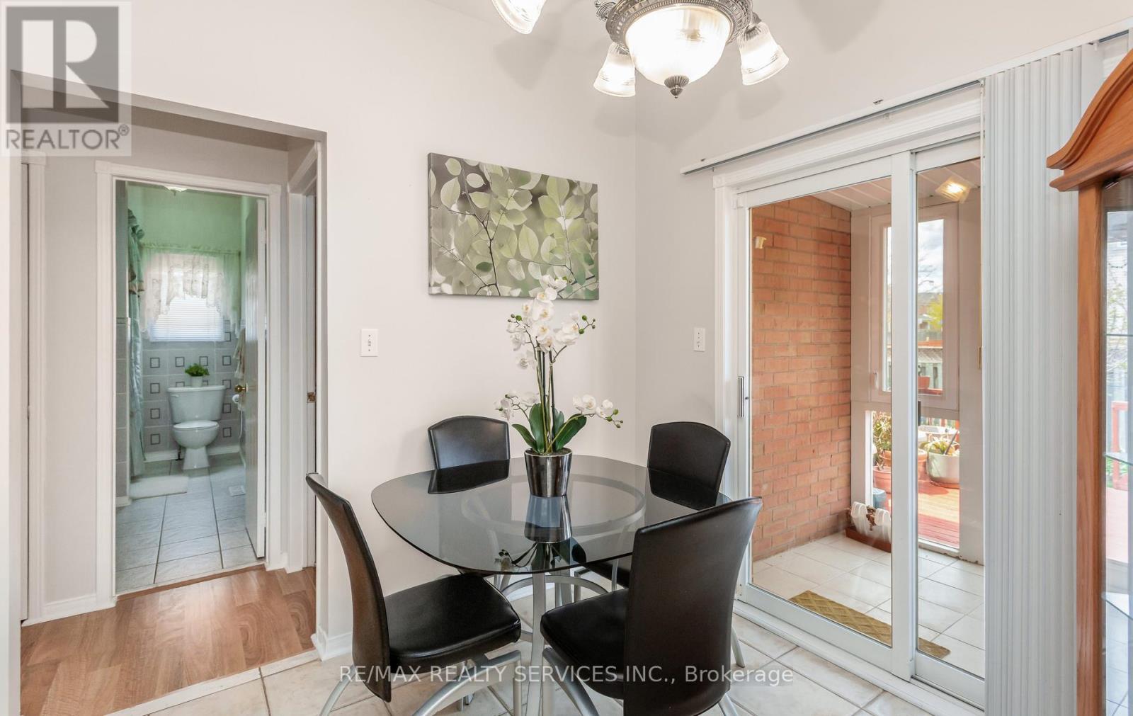 836 Avocado Crescent, Mississauga, ON - Indoor Photo Showing Dining Room